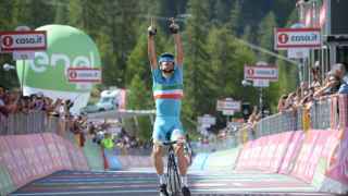 Nibali celebra su victoria en la etapa del Giro.