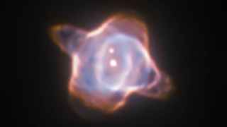 La nebulosa del Pez Raya y la estrella SAO 244567.