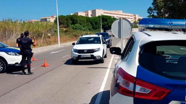 Un control rutinario descubre a un traficante de marihuana perseguido en Alemania.