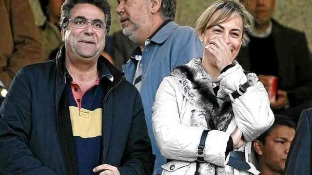 Enrique Ortiz y Sonia Castedo en el palco del Rico Pérez.