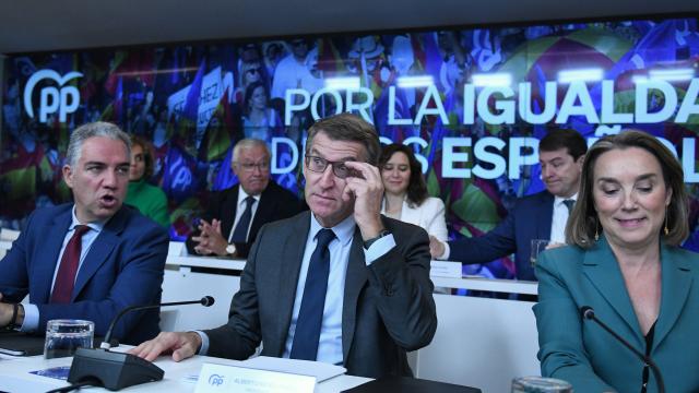 Feijóo, junto a la plana mayor del PP, este lunes en la Junta Directiva Nacional del partido.