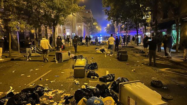 Estados de la calle Ferraz tras el desalojo de los manifestantes